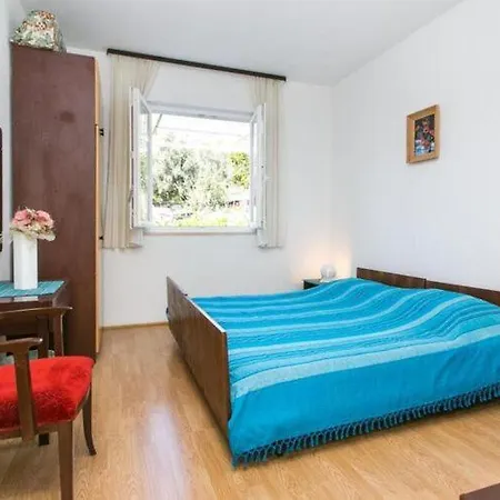 Marko - Three-bedroom With Terrace And Sea View Brse Ine Lägenhet *