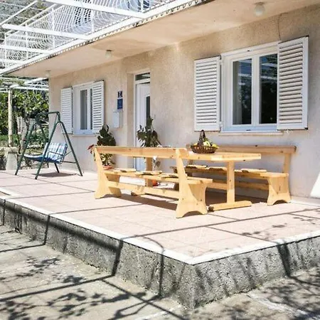 Marko - Three-bedroom With Terrace And Sea View Brse Ine Lägenhet *