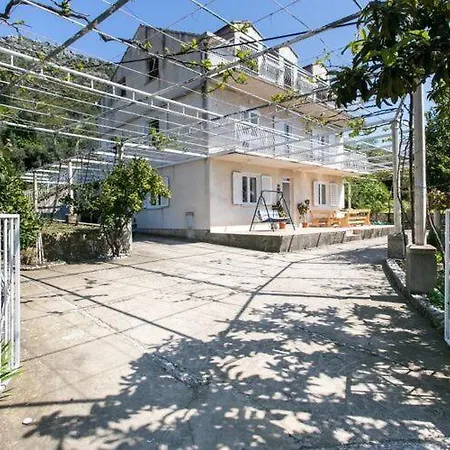 Marko - Three-bedroom With Terrace And Sea View Brse Ine Brsečine