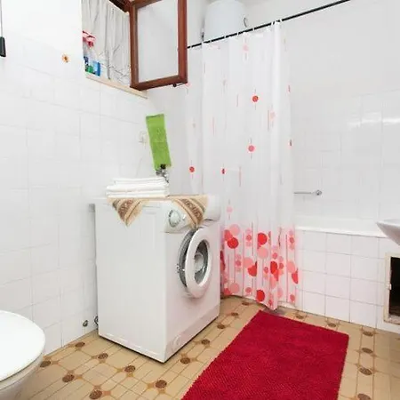 Marko - Three-bedroom With Terrace And Sea View Brse Ine Brsecine